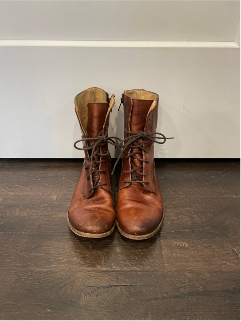 Frye Melissa Short Lace Up Side Zip Combat Engineer ankle boot Brown Leather 10 - Picture 3 of 10